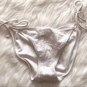 ✨VS PINK - Cheeky White Bikini Bottoms🌸